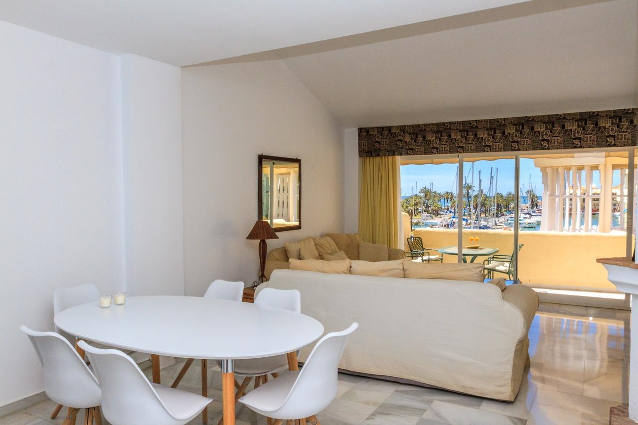 Puerto Marina Apartment เบนัลมาเดนา ภายนอก รูปภาพ