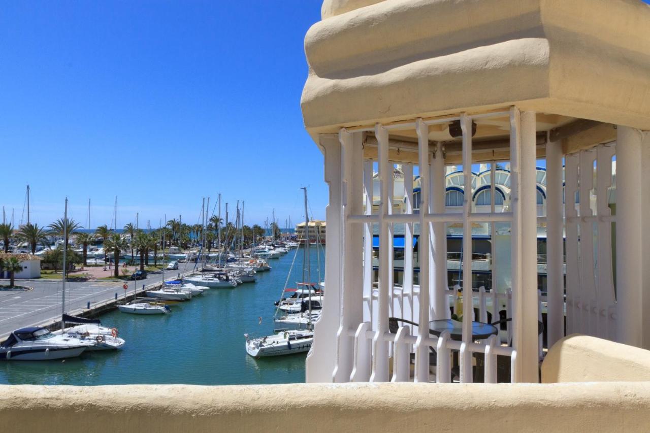 Puerto Marina Apartment เบนัลมาเดนา ภายนอก รูปภาพ