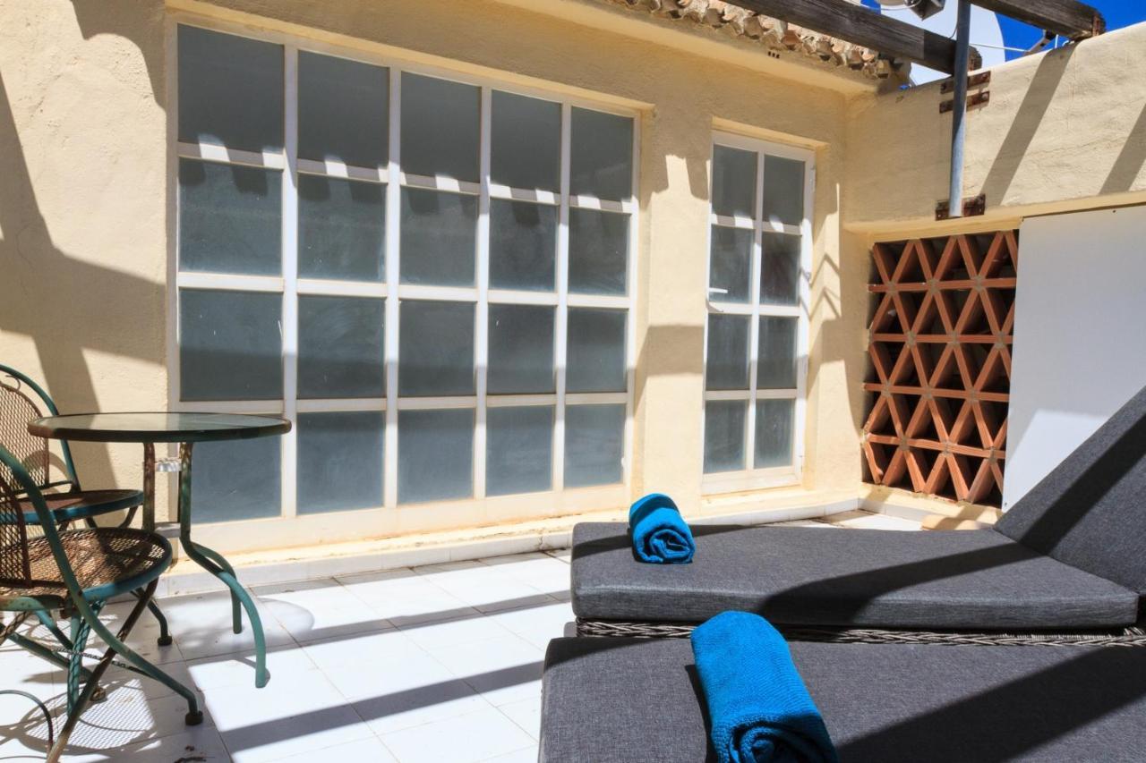 Puerto Marina Apartment เบนัลมาเดนา ภายนอก รูปภาพ